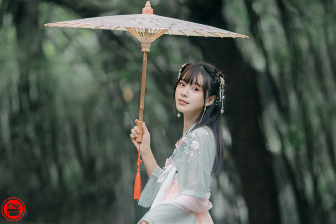 说说近两年汉服流行起来的原因,穿汉服一定要知道汉服知识吗