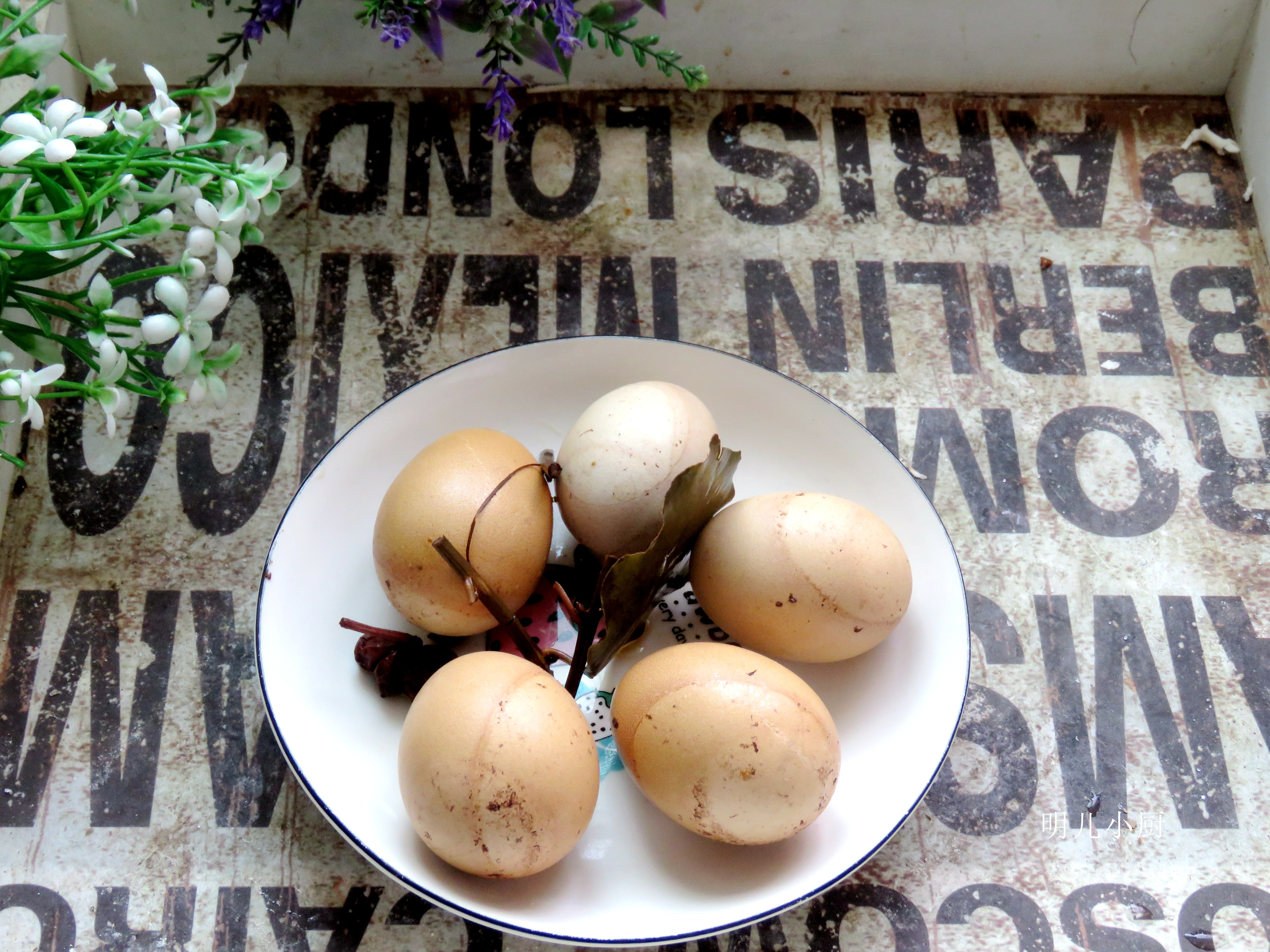 天热了就爱吃这碗面筋道爽滑,天热了就吃这道菜