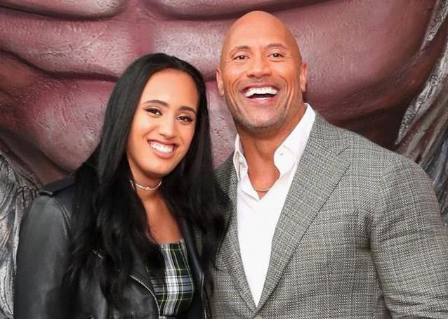 有种“颜值”叫强森之女，本以为会是金刚娃娃，不料却是人间芭比