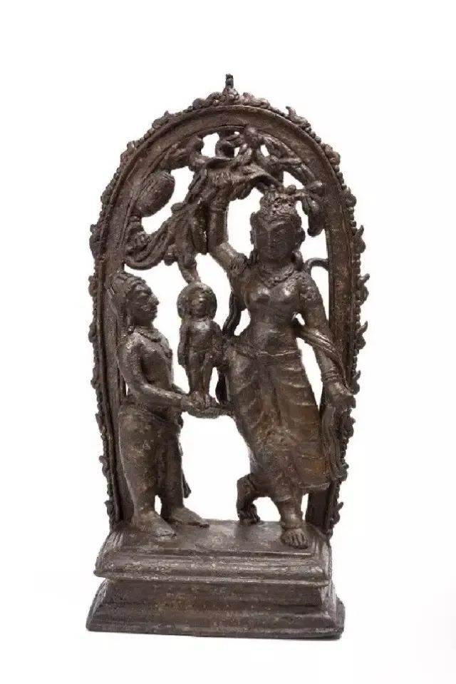 恭迎释迦牟尼佛圣诞祈福法会,恭迎释迦牟尼佛诞辰浴佛场面