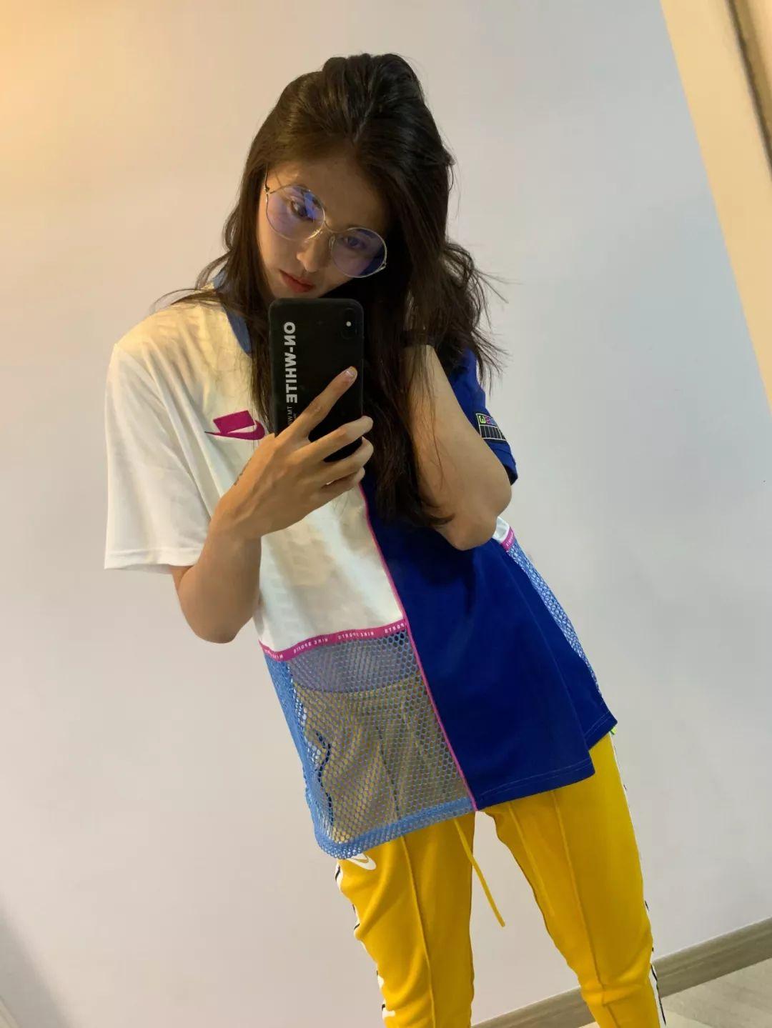 秒杀整容脸,撞脸女港星