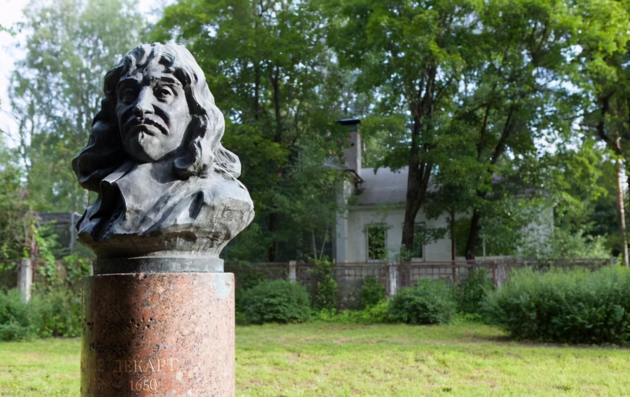 牛顿到底是怎么发现的万有引力,牛顿是怎样发现了万有引力的规律