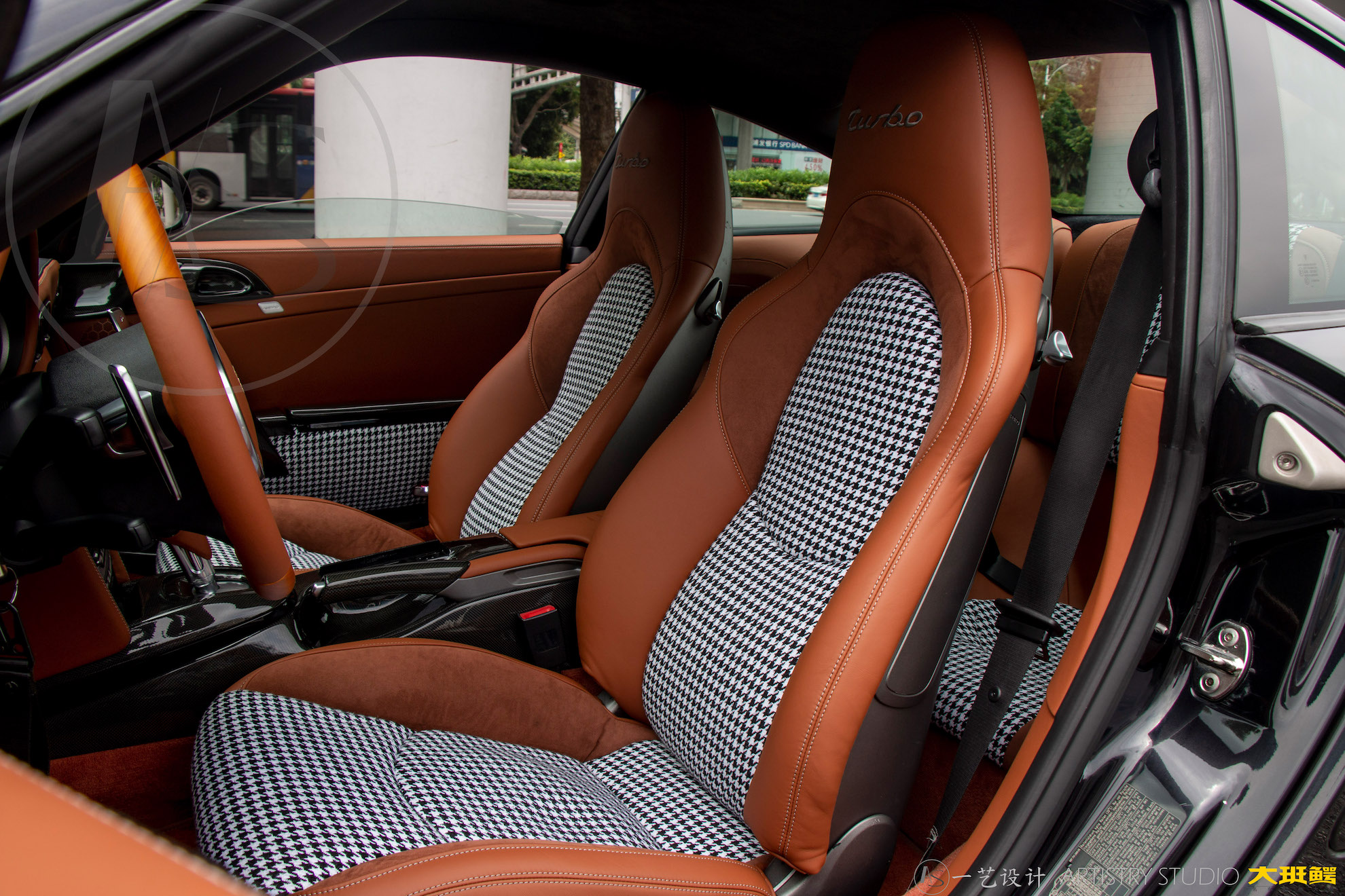 保时捷911与718跑车的区别,保时捷911turbos992敞篷跑车