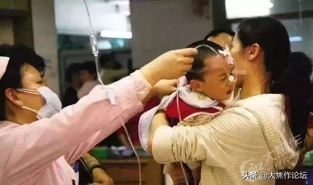 七岁女童经常肺炎怎么护理,女童得了肺炎