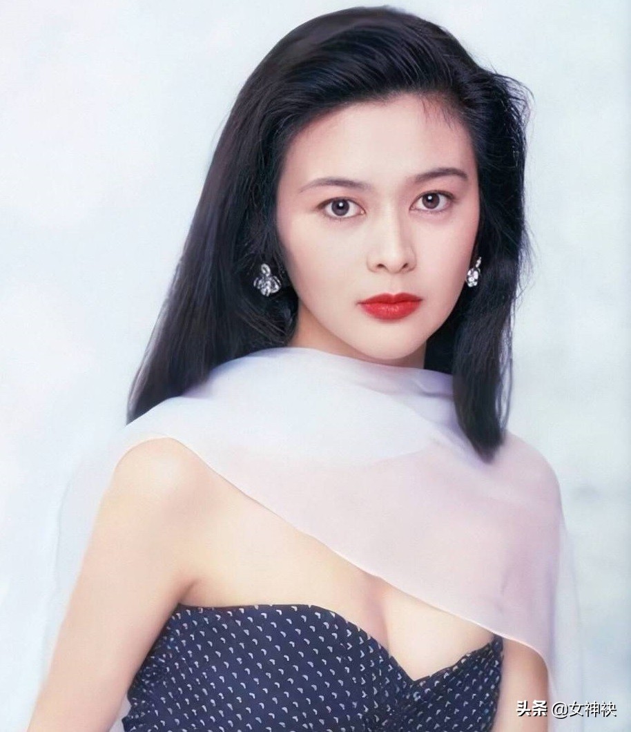 香港女明星关之琳美艳绝伦,香港女星颜值巅峰关之琳