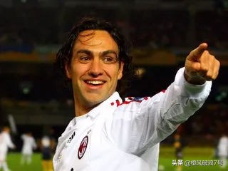 天下足球经典文案青春是一首诗,天下足球亨利经典文案完整版