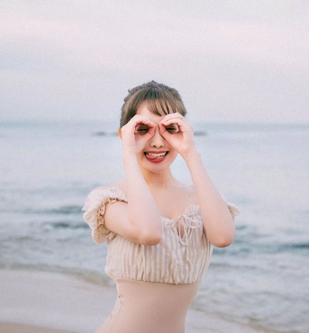 拍照时怎样做到不畏惧镜头,害怕镜头怎么克服