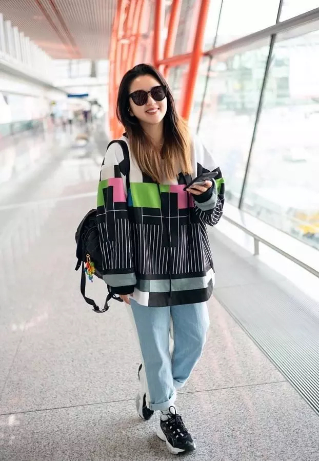 何洁瘦身后变了,何洁三胎产后身材