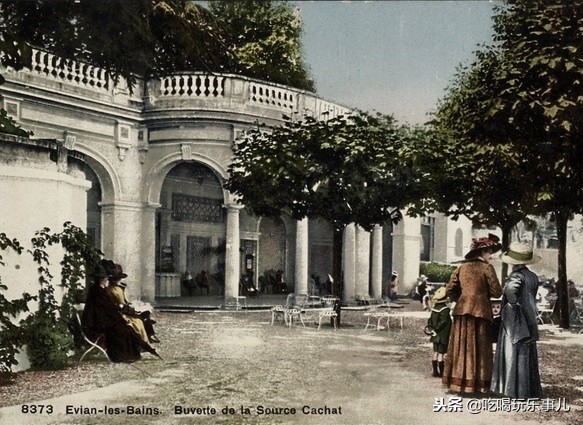 依云矿泉水口感差不多的,依云矿泉水一瓶