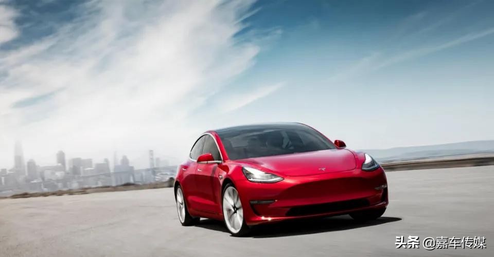 厉兵秣马后发制胜ID.4CROZZ领衔传统豪门电动化强势*攻反**