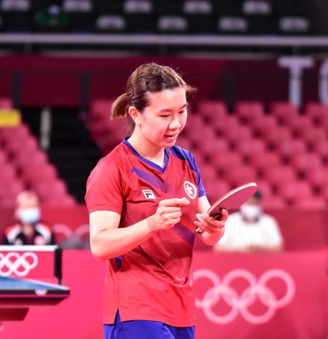 香港媒体庆祝乒乓球女团夺铜牌,中国香港队乒乓球女团铜牌时刻