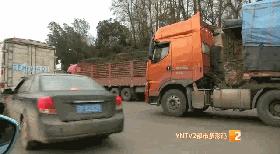 堵车堵在昆明北京路上视频,堵高速堵了一晚上