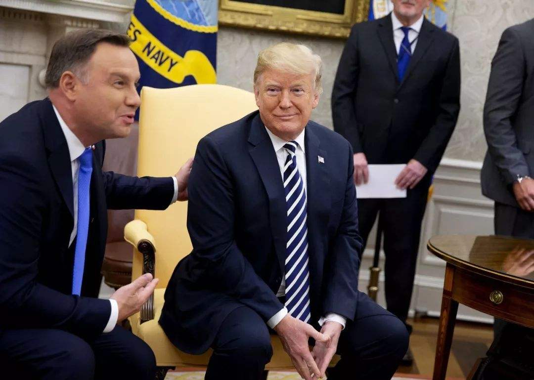 波兰大规模采购先进武器,波兰提供给乌克兰武器最新消息