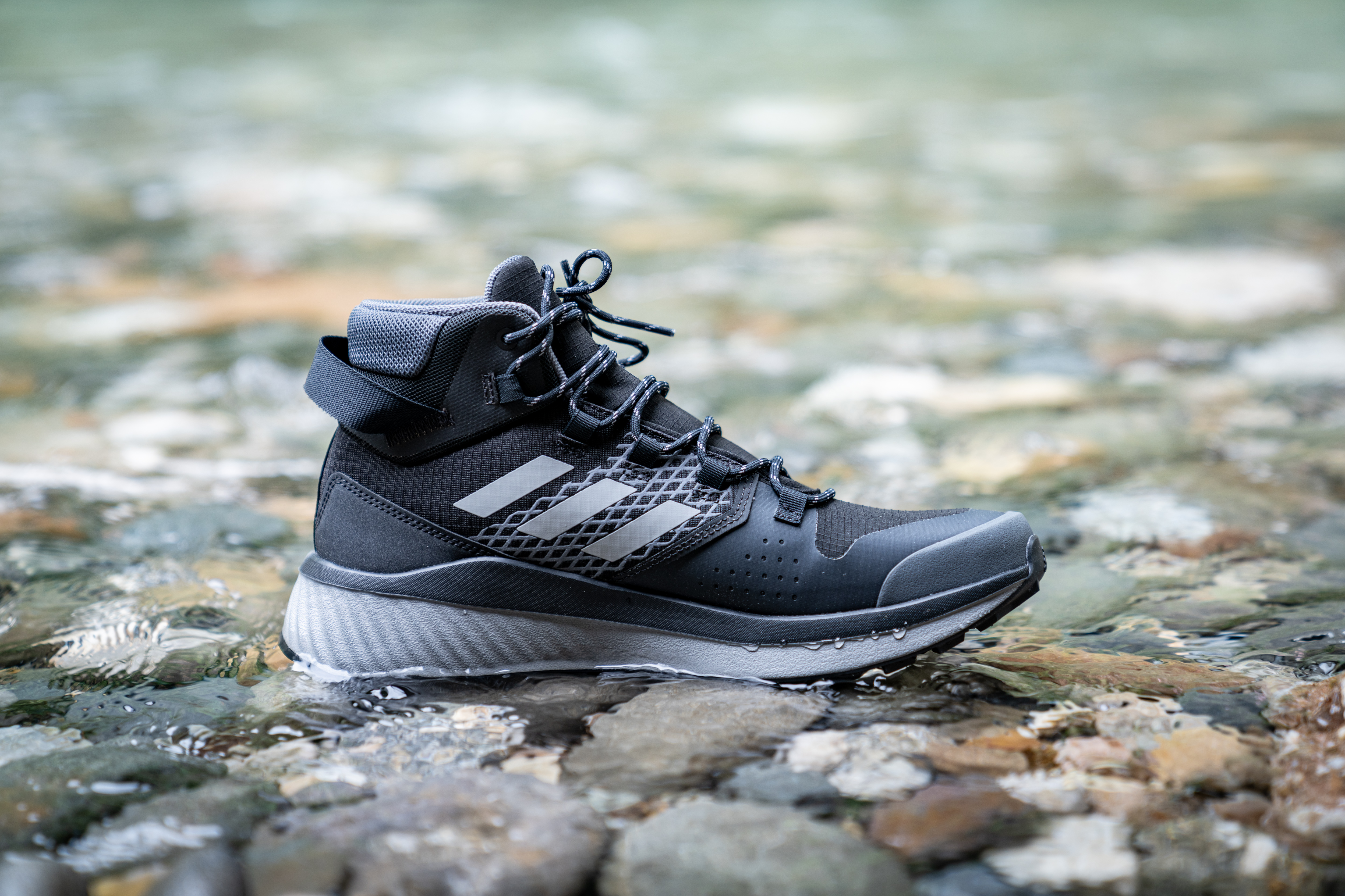 adidasterrex鞋子防水吗,adidasterrex徒步鞋测评