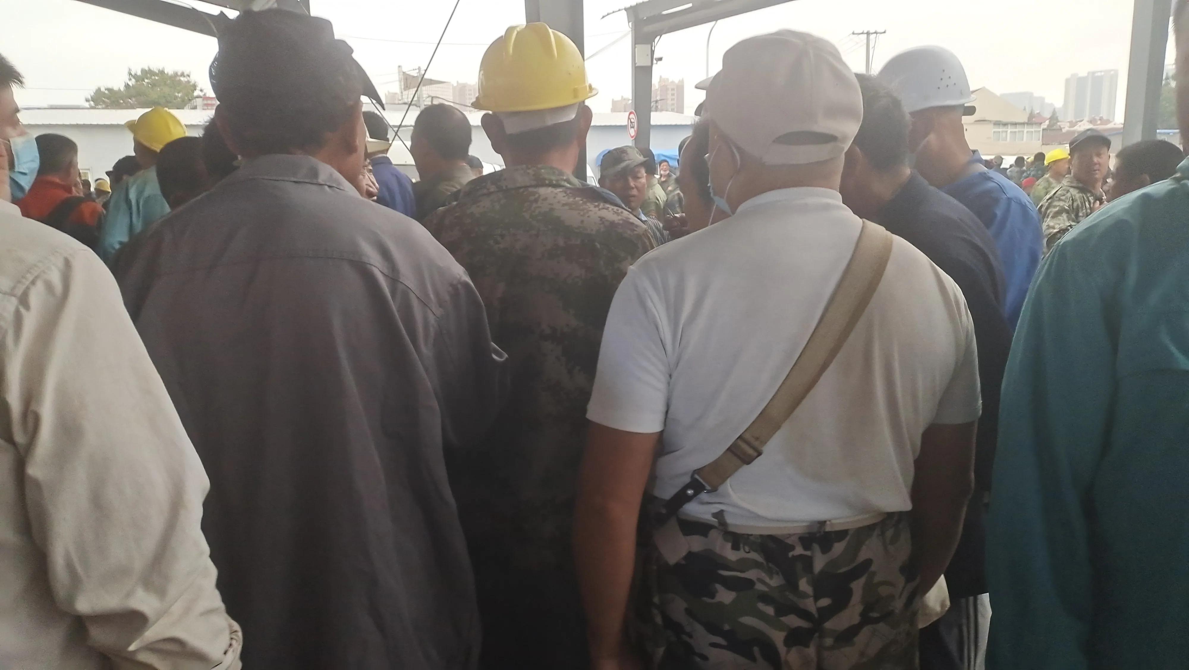 工地打混凝土一个工多少钱,工地打混凝土多一方正常吗