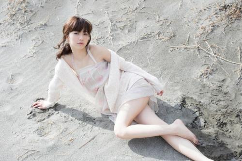 閫㈡辰鑾夊璧勬枡,閫㈡辰鑾夊涓汉鐓х墖