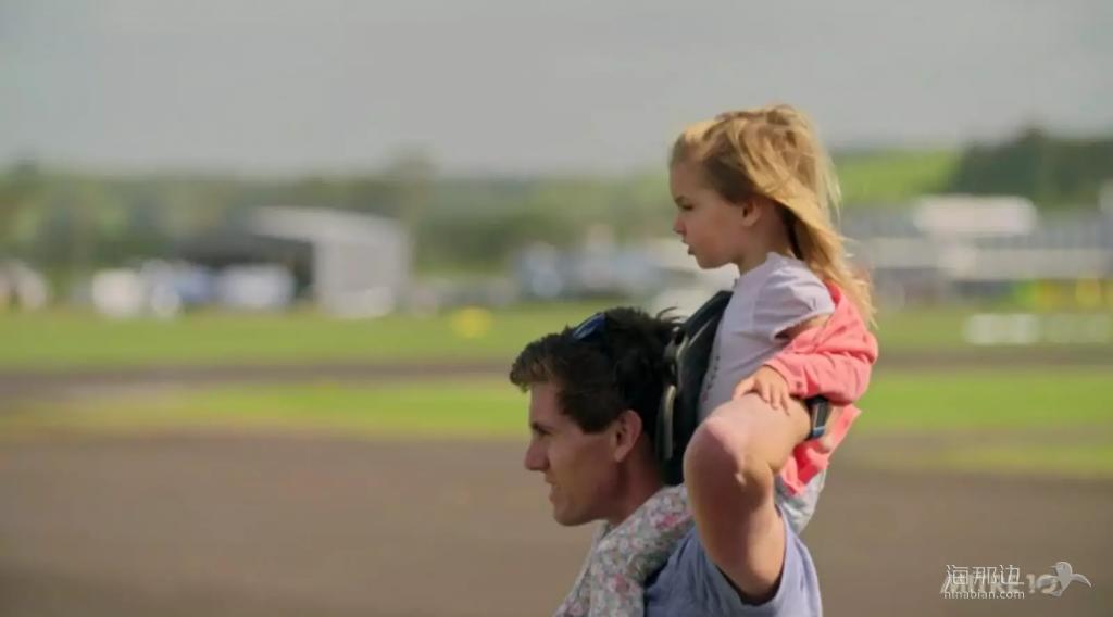 惊呆！看这对新西兰小夫妻花6周在35平米上建的DreamHouse