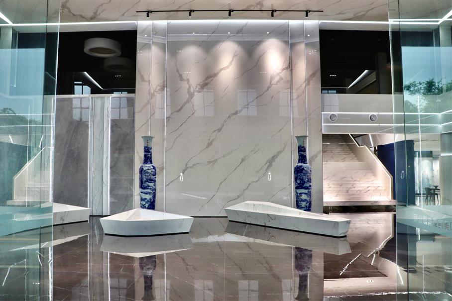 走进绿色工厂参观,走进绿色科技工厂