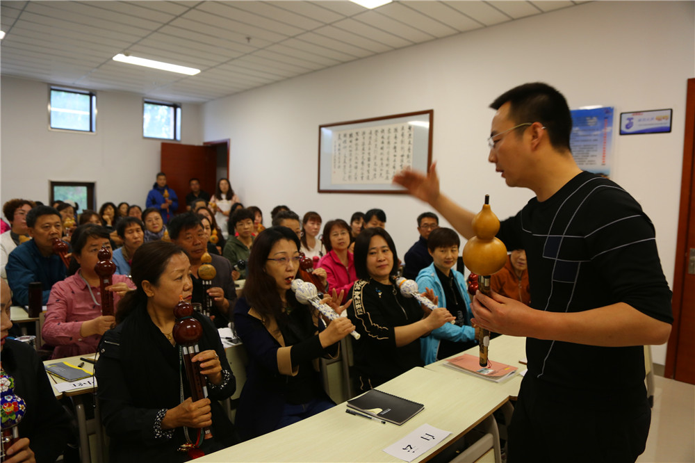 刘亮葫芦丝,葫芦丝刘亮老师