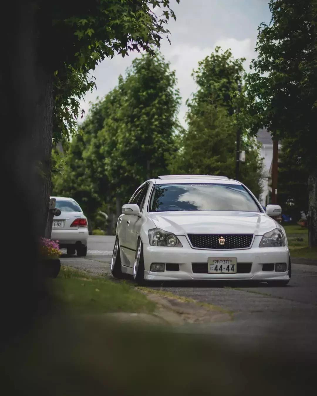 15万买个新车和二手豪车,15万买个二手豪华品牌