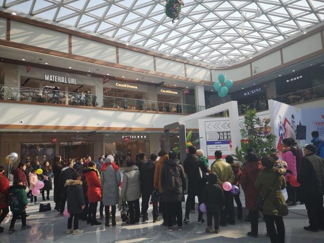 泾河新城万国荟奥特莱斯,西安泾河新城万国荟奥特莱斯