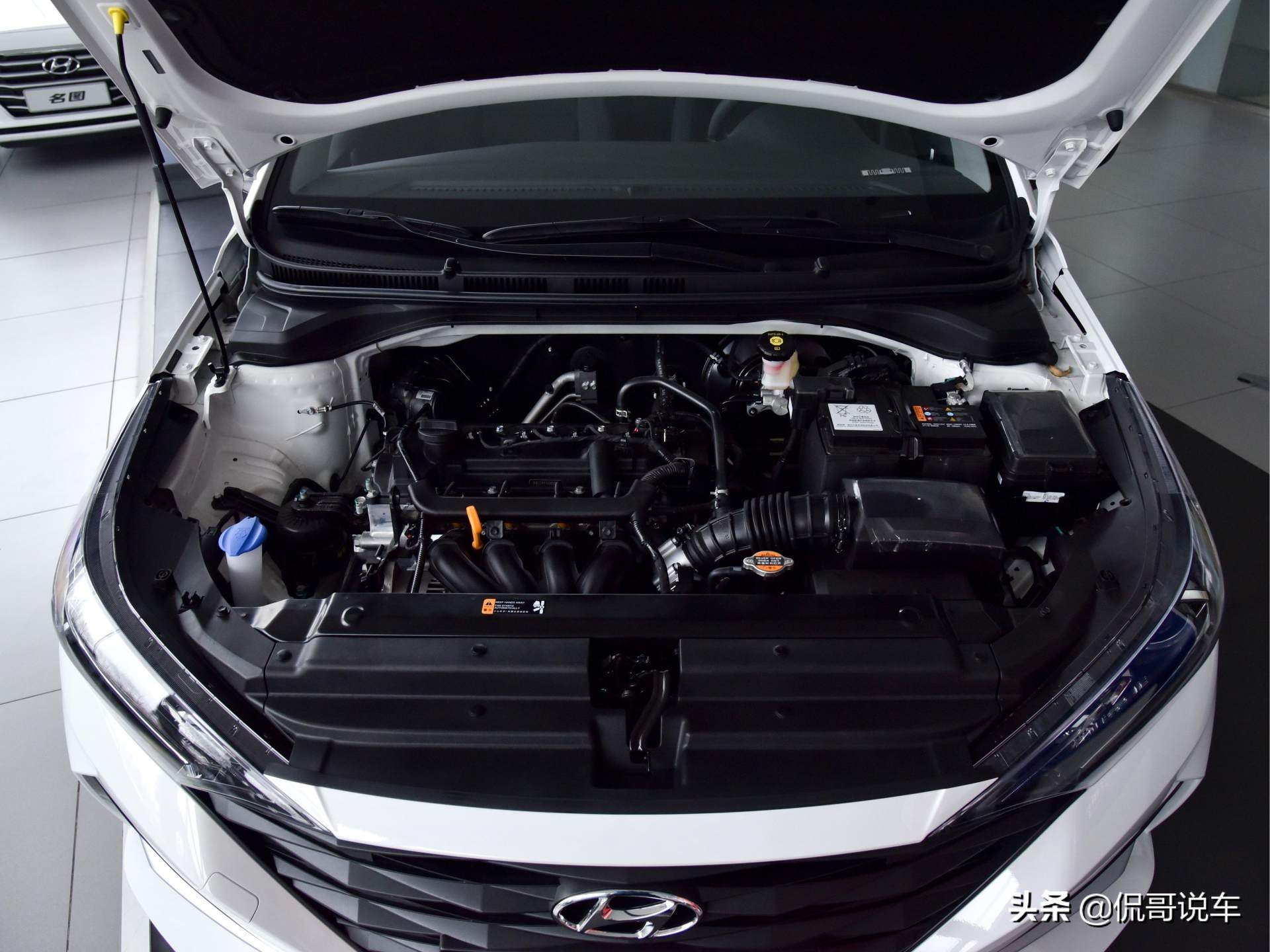 油耗低性价比好的车排行榜,2022款悦纳手动最低配国六提车