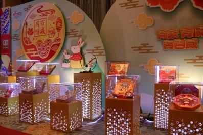 陈建斌金马奖感谢蒋勤勤,陈建斌和蒋勤勤颁奖典礼