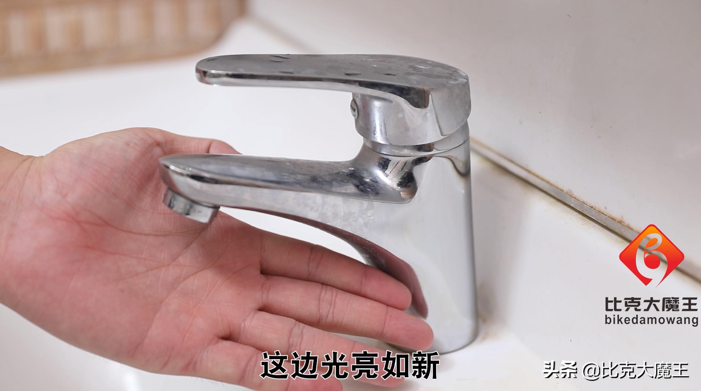 洗澡间的玻璃水垢怎么清洗,浴室玻璃水垢擦不掉怎么办