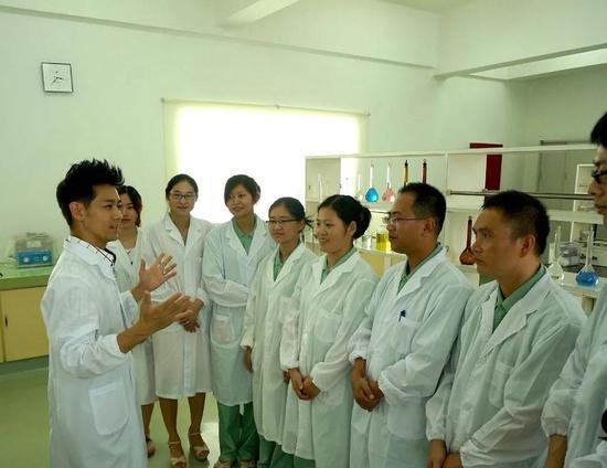 范冰冰面膜真的和假的对比,范冰冰一年700张面膜真的假的