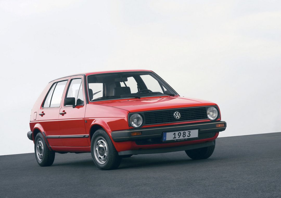 绕不开的一台奔驰,绕不过去的神车