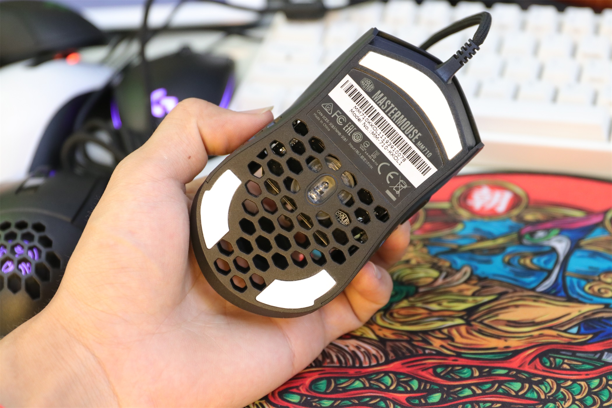 轻量化鼠标性价比推荐,200到300无线轻量化鼠标