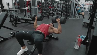 胸肌强化训练,胸肌强化训练计划俯卧撑