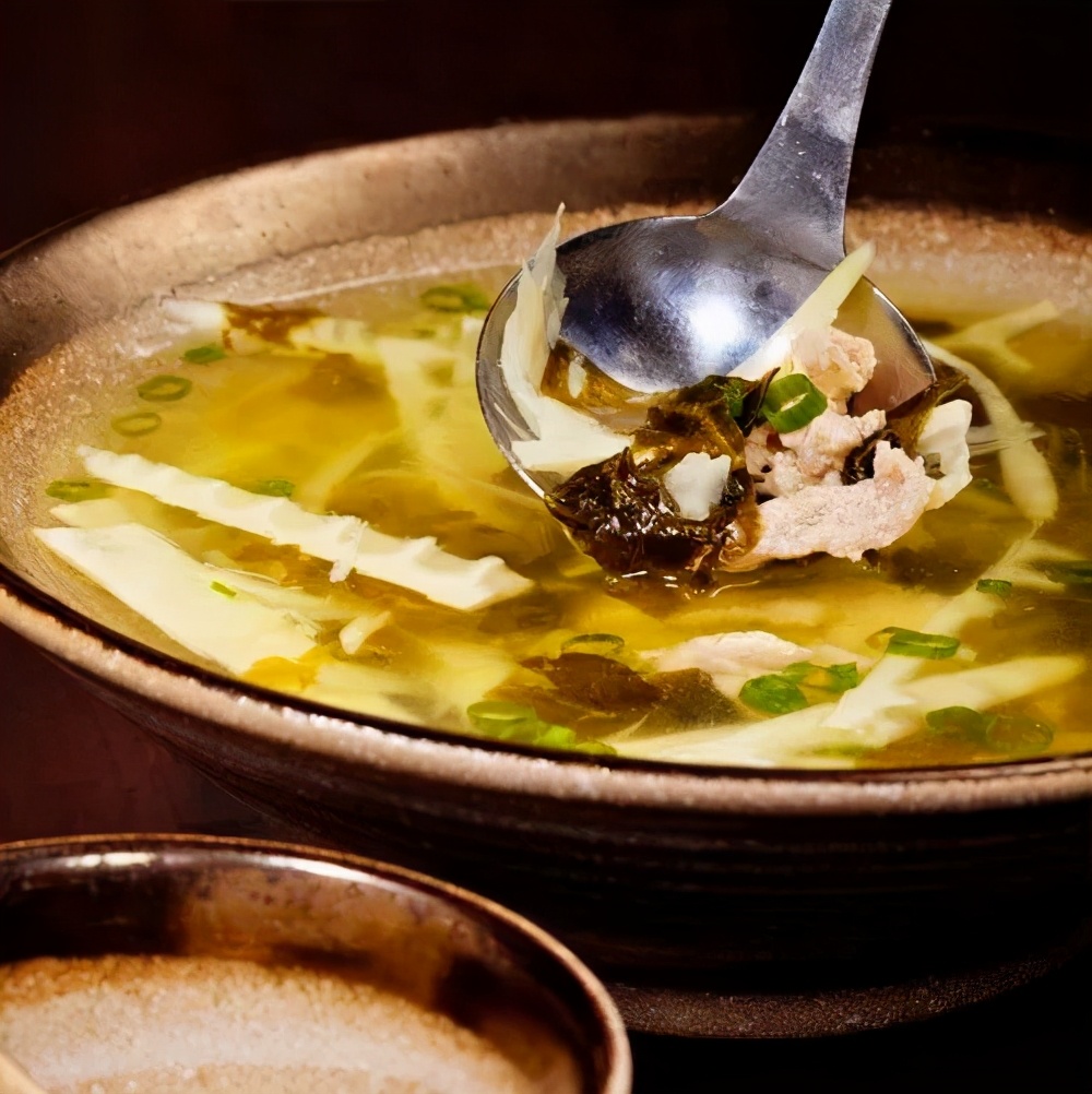 四月天山上春笋鲜,人间四月天春笋鲜