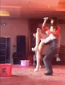 入职5天，出差遭司法局副局长猥亵