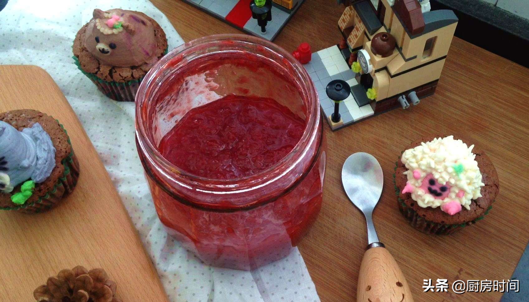 纯正浓郁的草莓酱,草莓酱有那么好吃吗