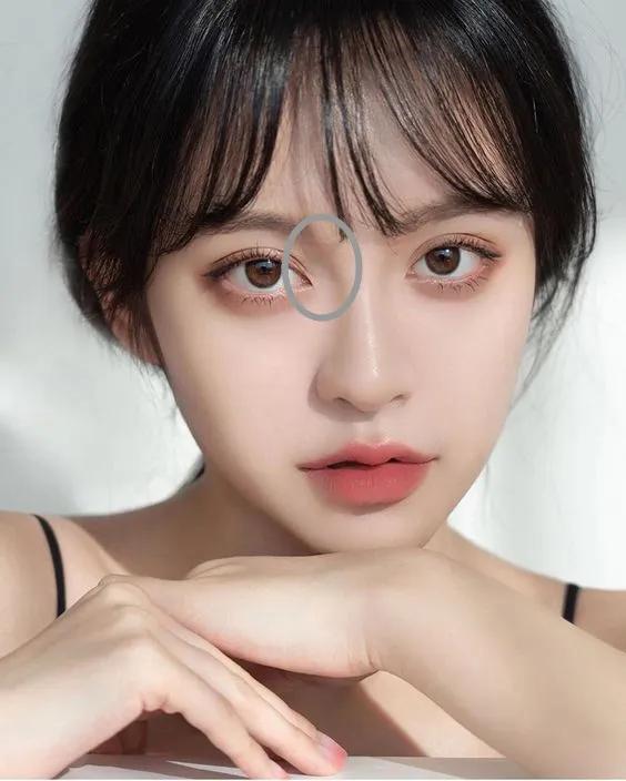 单眼皮肿眼泡眼妆3ceovertake,overtake眼影单眼皮肿眼泡眼妆教程