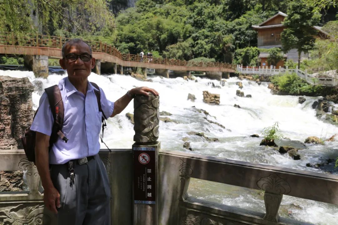 觅友事件,觅友故事