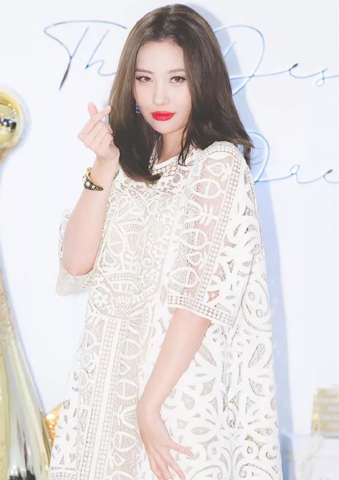 宣美穿吊带裙图片,南韩腿精宣美showmaker