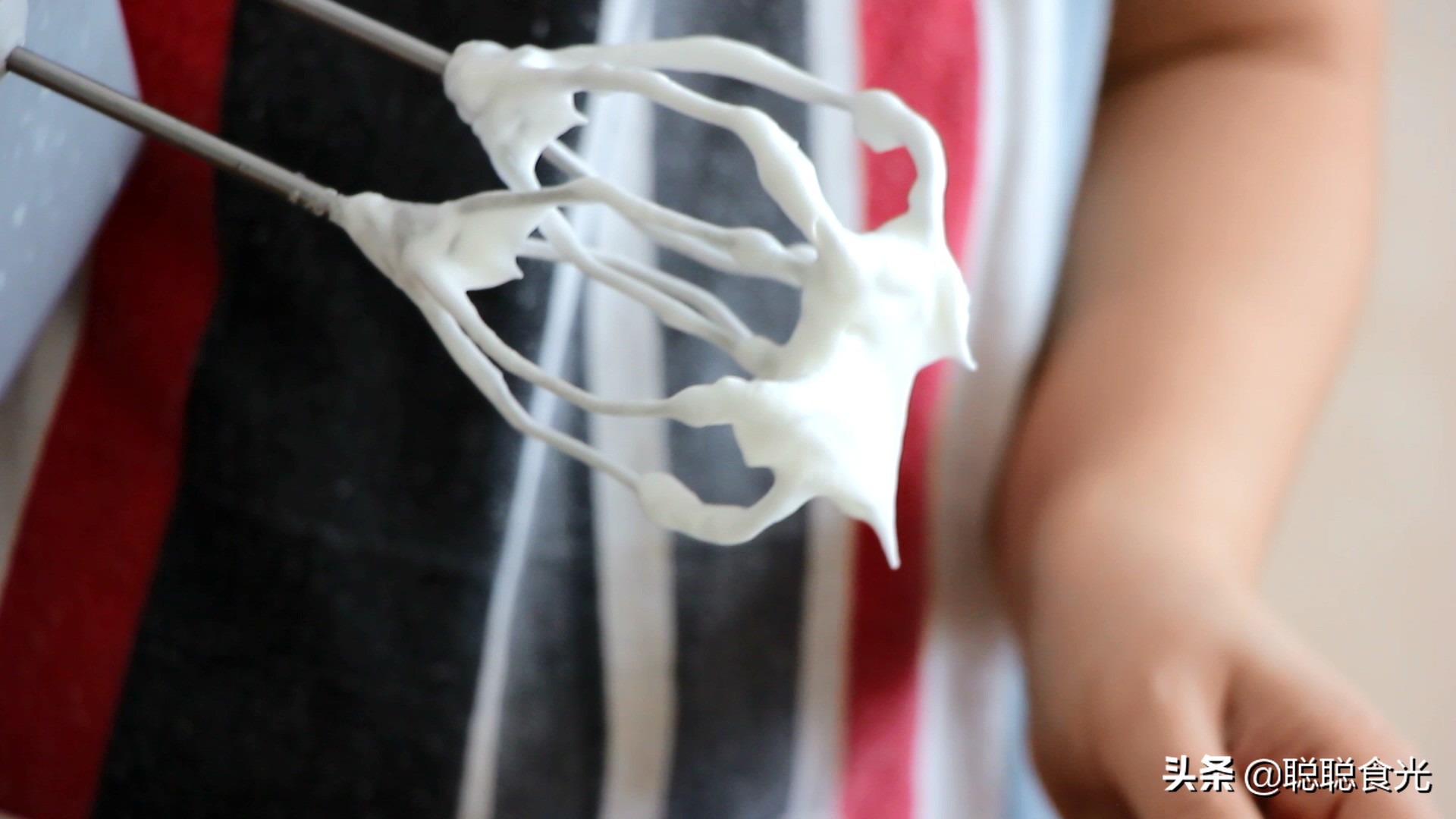 电饭锅煮蛋糕不用打蛋器蓬松不,为什么我做的电饭锅蛋糕不够蓬松