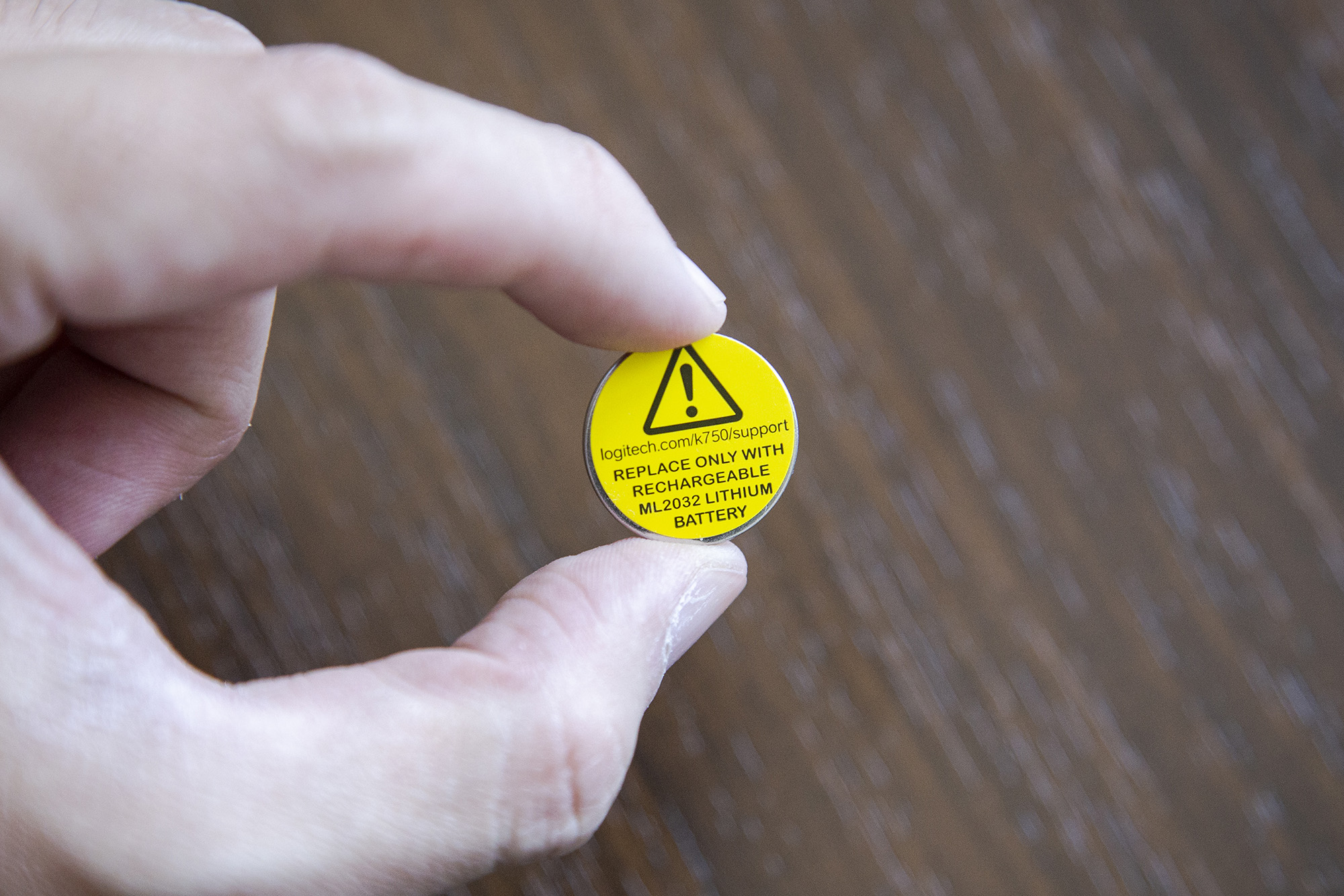 不用电池的无线键盘,罗技k750solar太阳能无线键盘评测