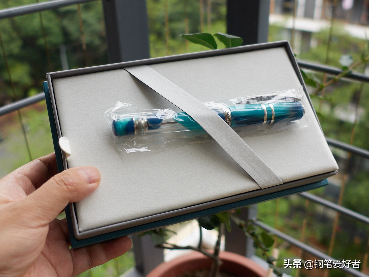 维斯康蒂智人钢笔上墨,维斯康蒂智人钢笔测评