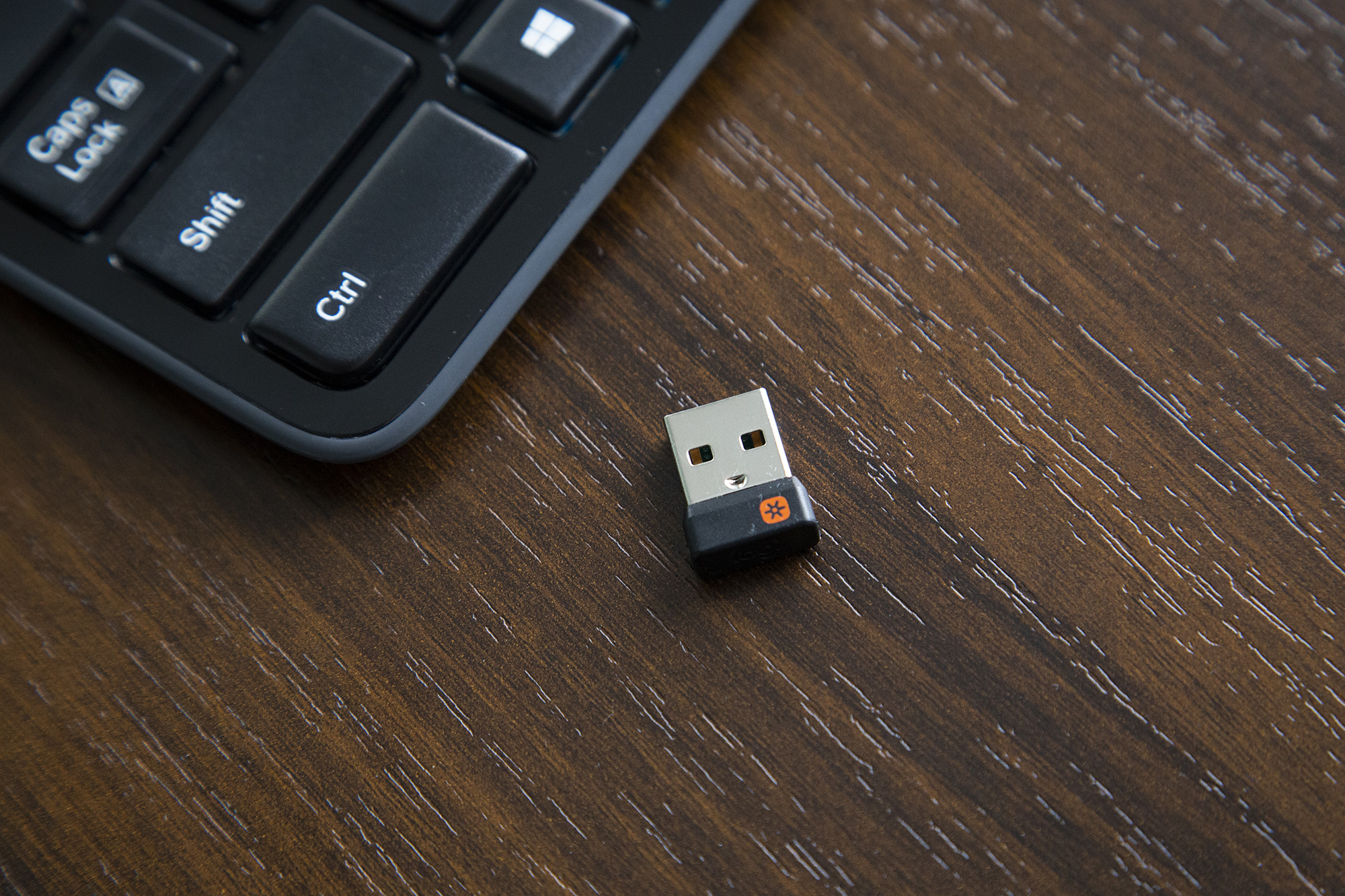 不用电池的无线键盘,罗技k750solar太阳能无线键盘评测