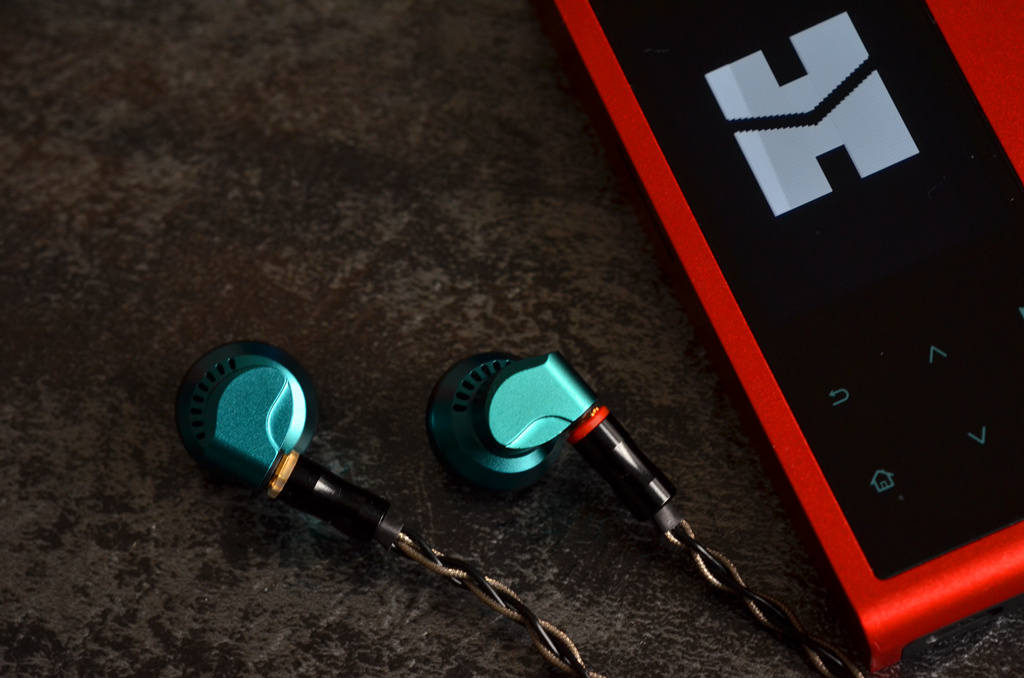 珍藏级：能让老烧忍不住剁手的平头塞，音可若瓦RW-2000