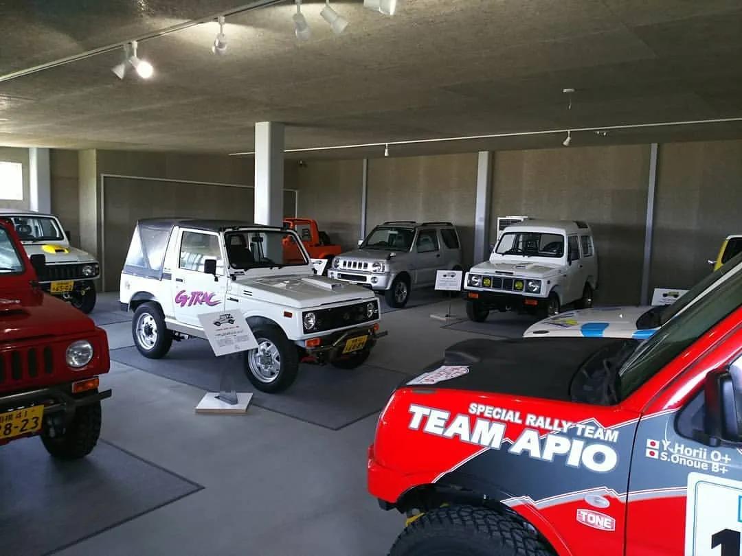 日本玩摩托车人手一辆,日本家庭一人工作养活一家人