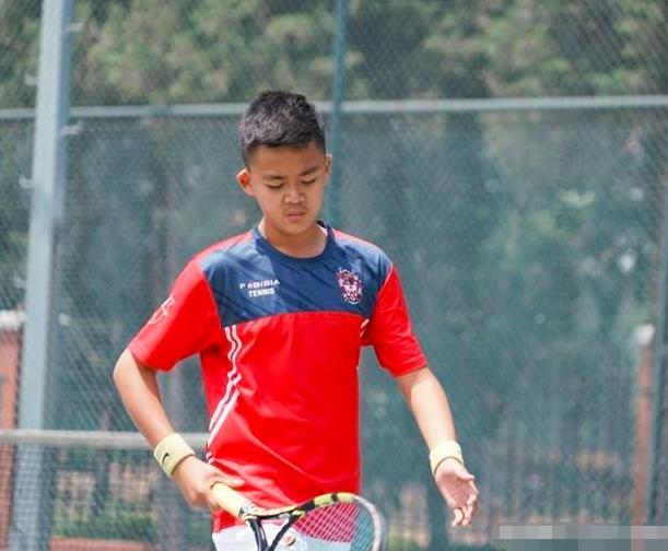 高峰那英多少岁,那英前夫高峰现在怎么样了