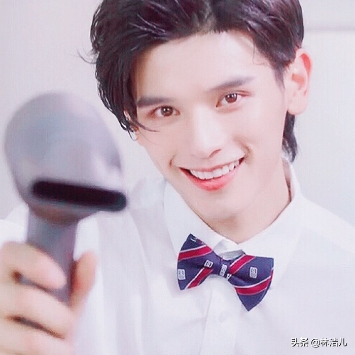 这个爱豆真励志，从200斤胖子逆袭成最帅训练生，*服私**港风超时髦