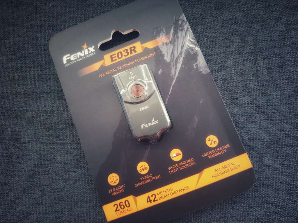 小包包里装些什么,小包包里适合放什么东西