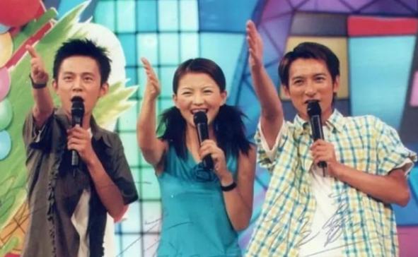 女霸总和穷小子的爱情,女霸总爱上穷小伙的爱情