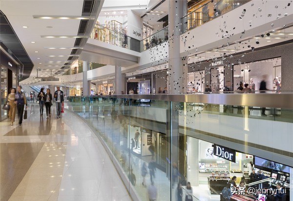 棣欐腐ifc璐墿涓績鎺㈠簵,棣欐腐ifc鍟嗗満鐑熻姳