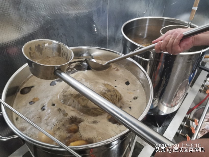 卤水里的血沫怎么清除掉小妙招,怎么去除卤水血沫